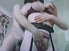 Adolescente follada analmente recibe una corrida caliente bragas xxx en la boca