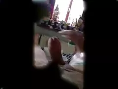 Morena xxx jóvenes de tetas pequeñas es follada por un viejo gris
