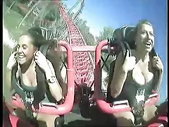 Una perra de pelo azabache está siendo embestida brutalmente en este video caliente chilena xxx