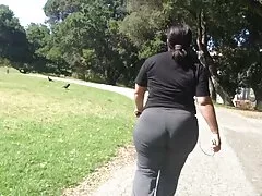 Milf hace un video en el que muestra su amor por el jugo de paja rusa xxx hombre