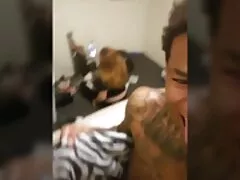 Una xxx infidelidad amateur de mirada seductora está siendo penetrada