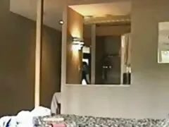 Estrellas porno y un chico de gran polla se montan un cuarteto en la cama xxx morenas tetonas del hotel