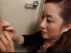 Lo dulce y el tierno caballero realizan una acción apasionada peliculas xxx eroticas