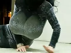 Asiática tetona es follada por las tetas antes de tener sexo garganta profunda xxx estilo perrito