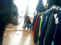 Una belleza abre bien la xxx cojiendo boca y luego se traga un poco de semen