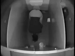 Semental negro se folla a una dama pelirroja en sexo duro interracial película de sexo caliente