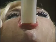 Cara linda de una puta follada cubierta xxx violadas de su semen caliente