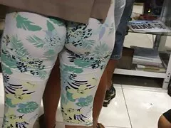 Petite asiático hottie consigue gangbanged por nuevos xxx sus compañeros de cuarto