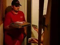 Estrella adolescente llega a casa de peliculas tres xxx su fan y tiene sexo con su madrastra
