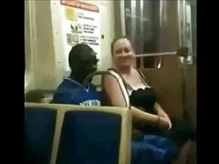 Morena concupiscente hace el amor xxx gordibuenas con su galán de chico